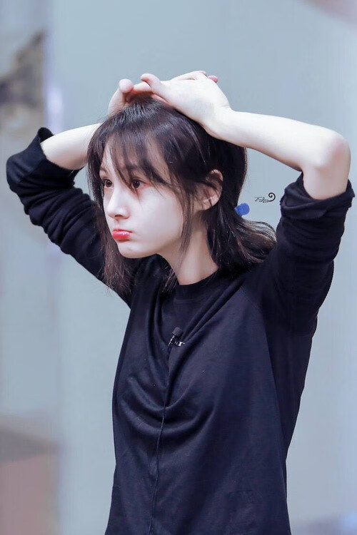 意甲战术多变，球员表现出色，比赛赏心悦目，意甲阵容